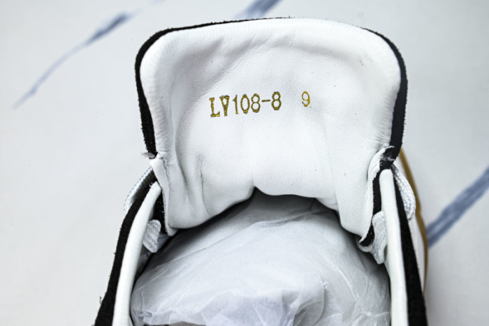 LV SNEAKER FOR-LV402