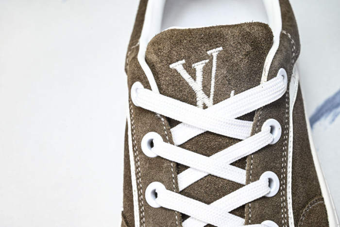 LV SNEAKER FOR-LV403