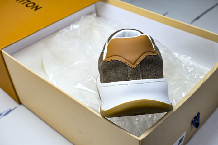 LV SNEAKER FOR-LV403