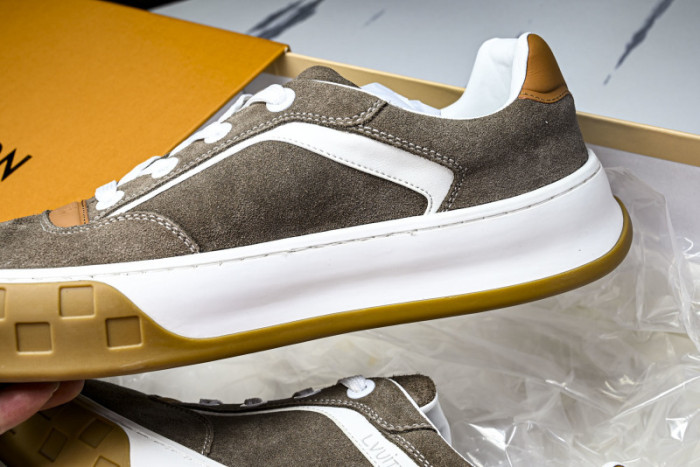LV SNEAKER FOR-LV403