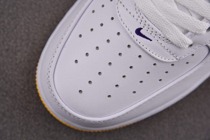 Nike Air Force 1 x Kobe Retro QS  FZ1151-100