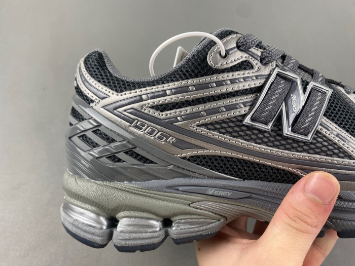 new Ba1an*e m1906res