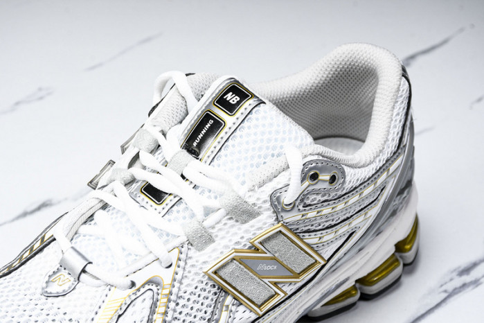 new Ba1an*e 1906r white rain cloud silver metallic m1906ri