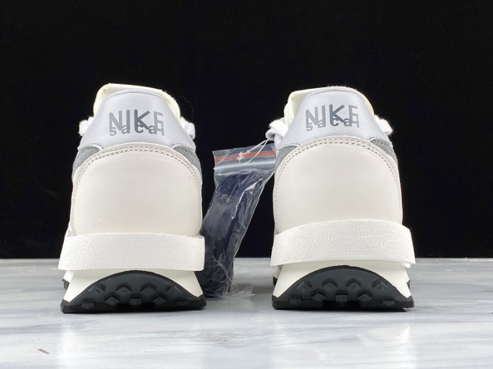 Nike LD Waffle Sacai Summit White  BV0073-100