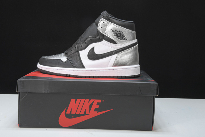Air Jordan 1 High OG WMNS “Silver Toe” CD0461-001