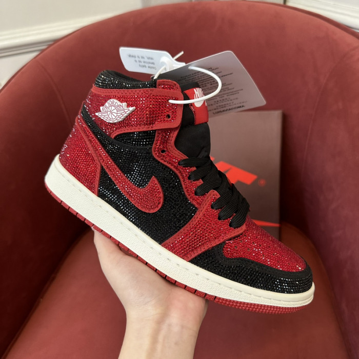 AIR JORDAN 1 RETRO  AJ-07