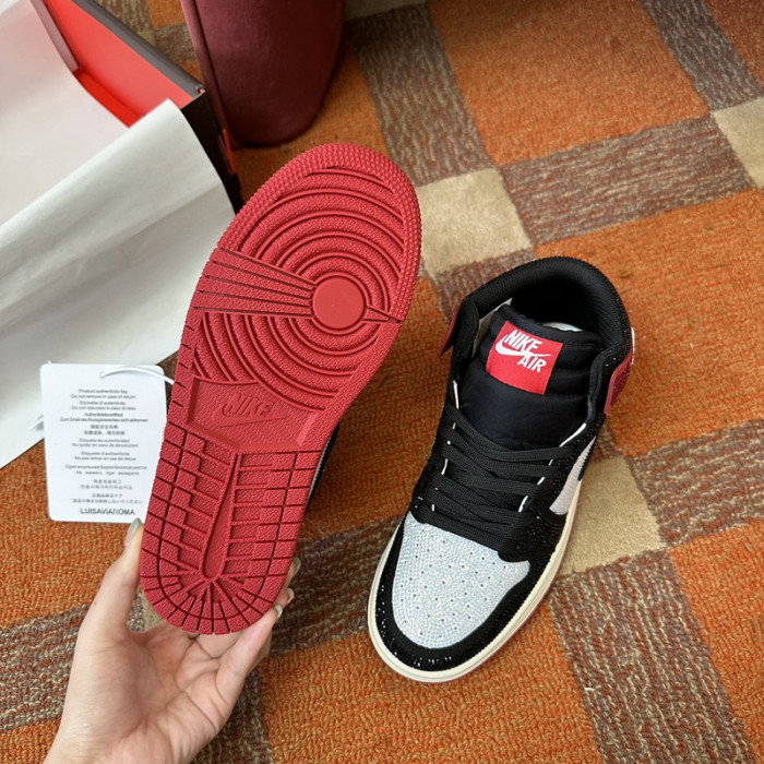 AIR JORDAN 1 RETRO  AJ-10