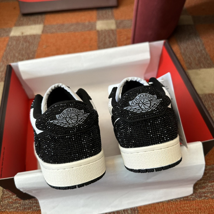 AIR JORDAN 1 RETRO  AJ-35