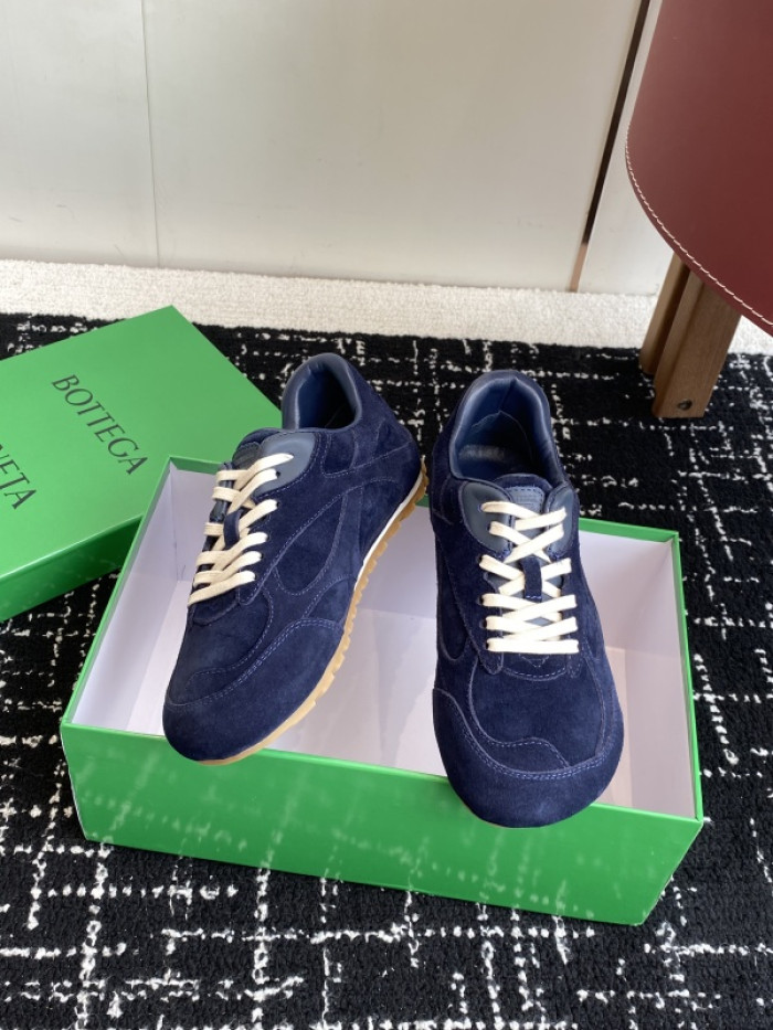 b0tt*ga Ven*ta sneaker