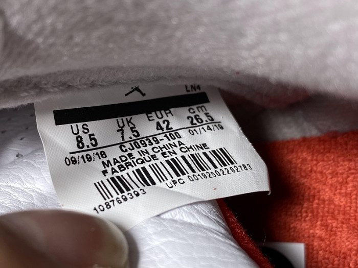 AIR JORDAN 3 RETRO TINKER WHITE UNIVERSITY RED CJ0939-100