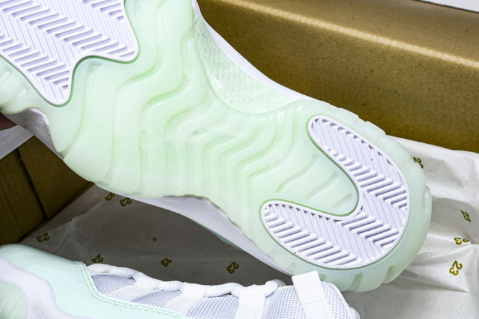 Air Jordan 11 Low “Igloo AH7860-103