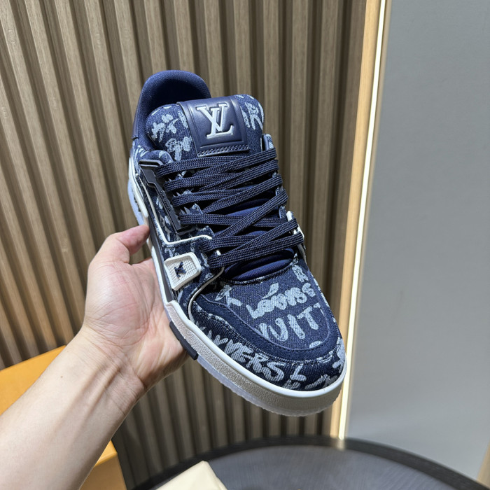 LV SNEAKER TRAINER FOR-LV426