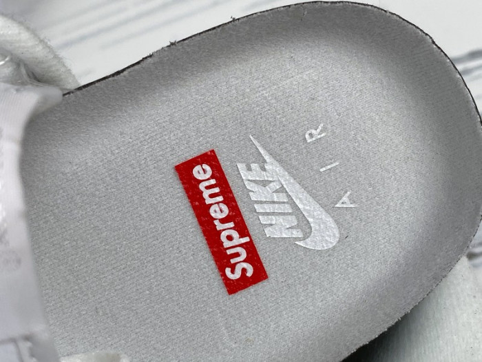 Svp*me x nike air force 1 cu9225-100