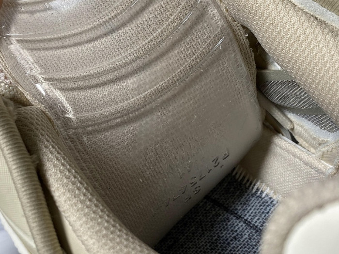 BLCG  Track TRAINER  Yeeshoes  220402