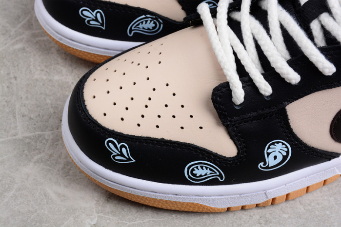 Nike Dunk Low SE “Free .99” DH0952-001