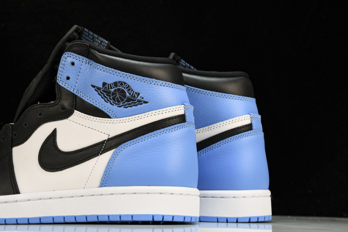 Air Jordan 1 High OG“University Blue” DZ5485-400