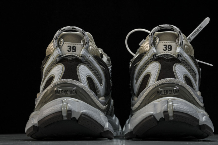 BLCG RUNNER 2  W3RXP 2000