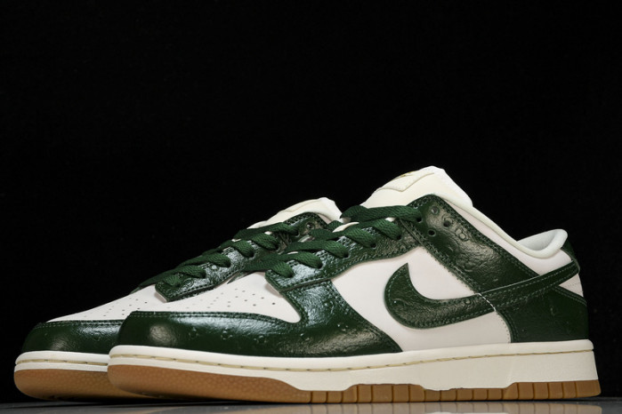Nike Dunk Low LX “Gorge Green FJ2260-002
