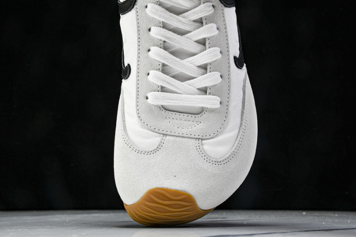 L*0ewe Ballet Runner LW-FOR02