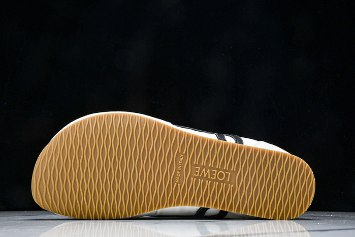 L*0ewe Ballet Runner LW-FOR02