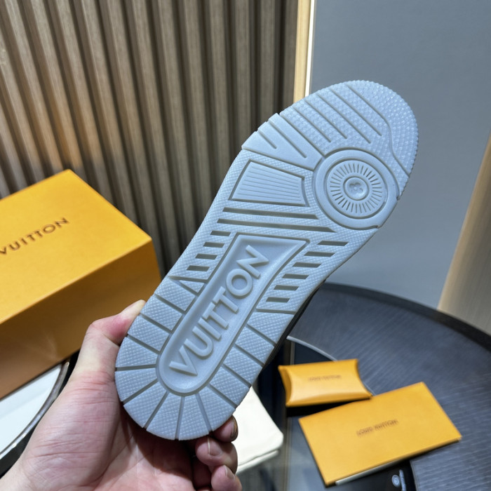 LV SNEAKER TRAINER FOR-LV323