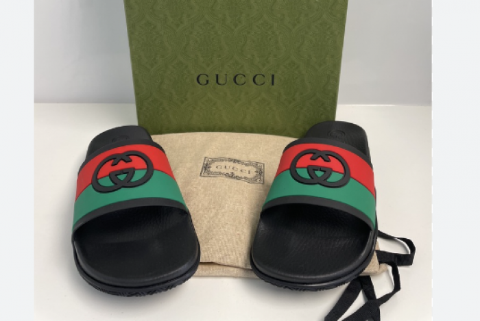 Gv*c slippers