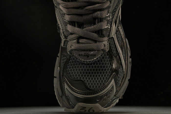 BLCG RUNNER 677403 W3RBR 151547