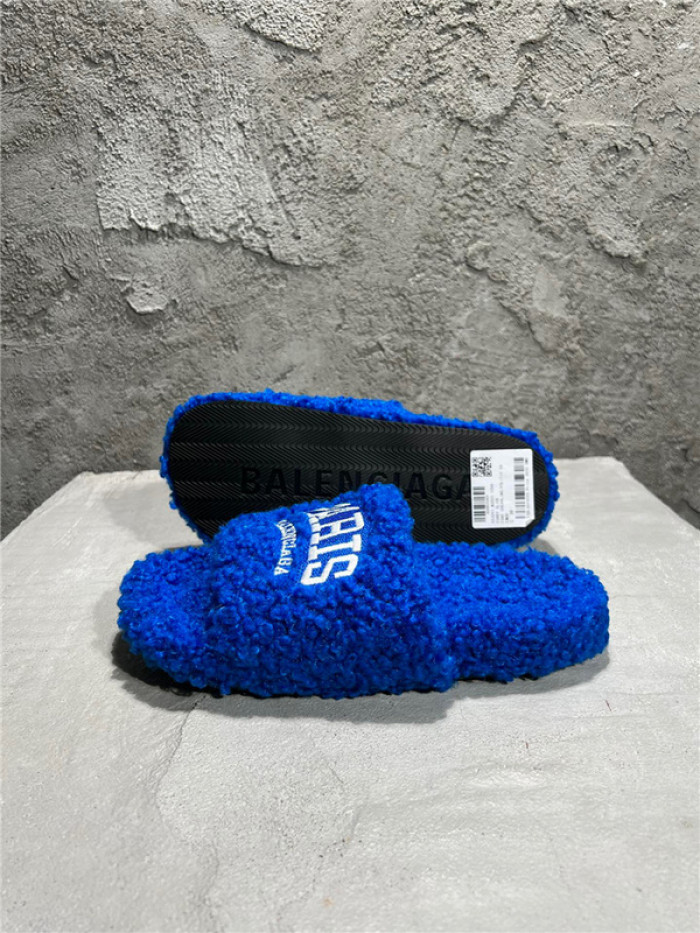 BLCG SLIPPERS