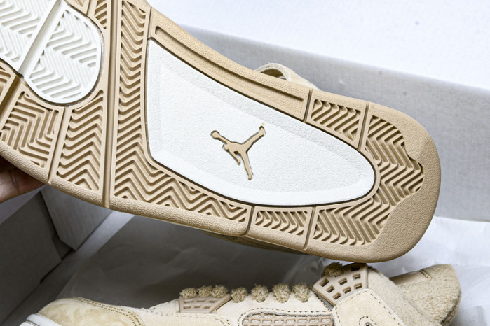 Air Jordan 4 Retro HV0823-200