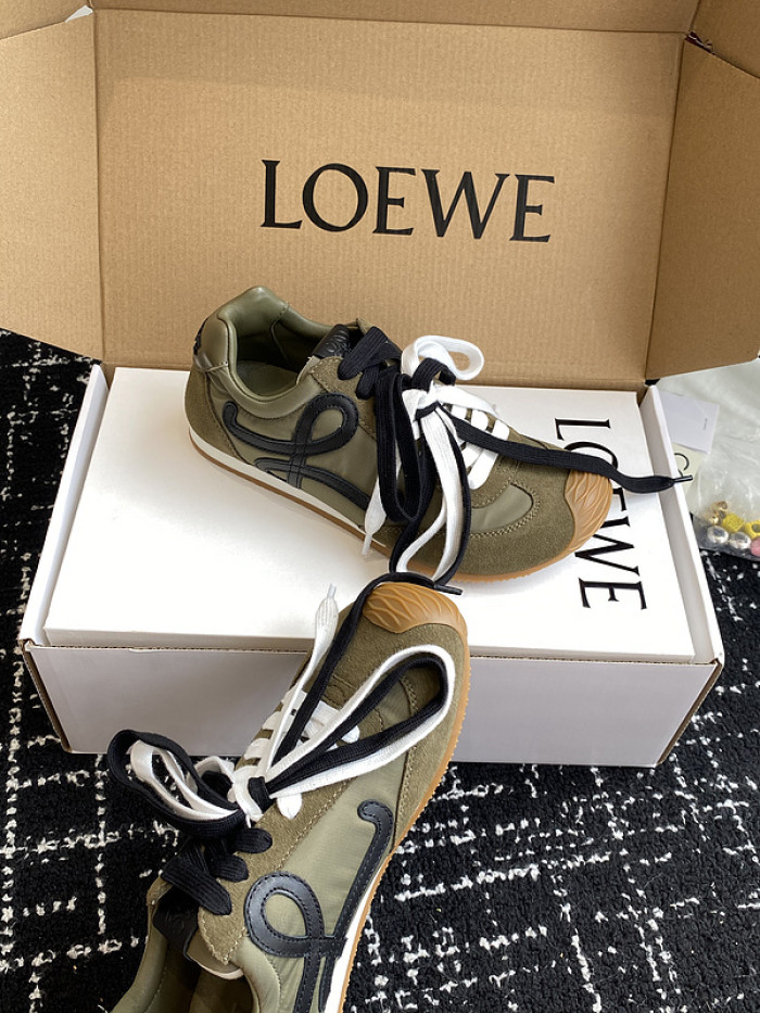 L*0ewe Ballet Runner LW-FOR19