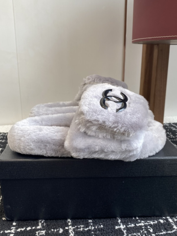 CH*NEL SLIPPERS