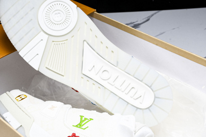 LV SNEAKER LOW FOR-LV107