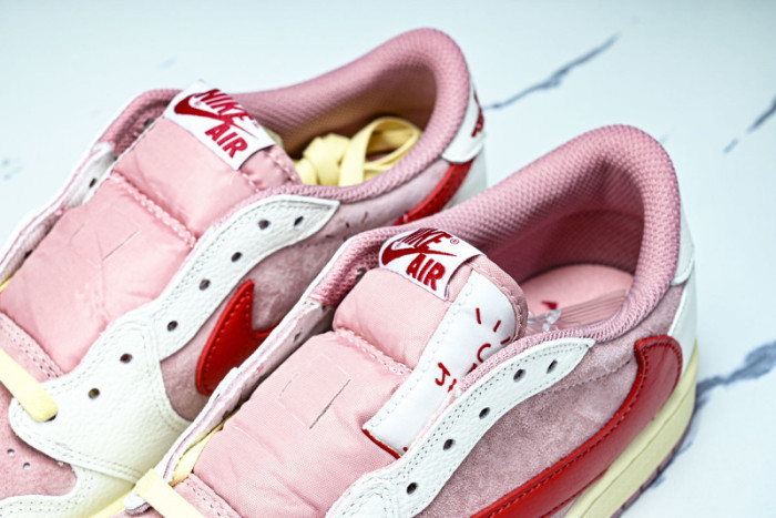 Travis Scott x Air Jordan 1 Low OG DM7866-100