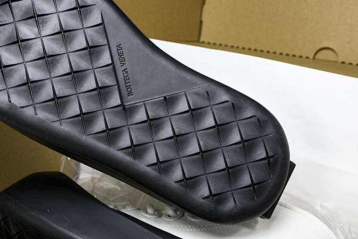 b0tt*ga Ven*ta jumbo sneaker