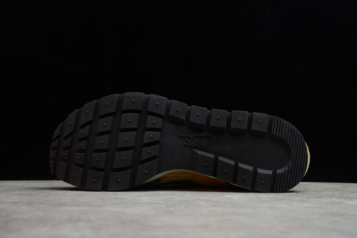 Nike Vaporwaffle sacai Tour Yellow Stadium Green CV1363-700
