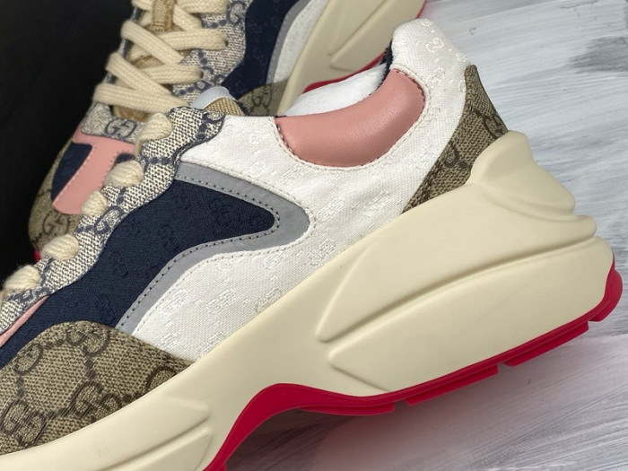 Gv*c rhyton vintage trainer sneaker 620185 99wf0 4371