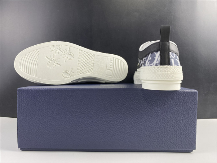 D10R B23 Sneakers Low Top