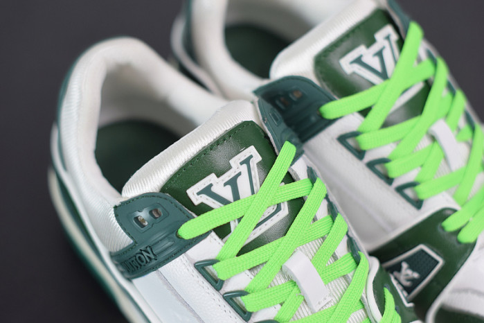 LV SNEAKER LOW YEE-001