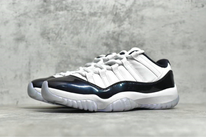 AIR Jordan 11 Retro Low 
