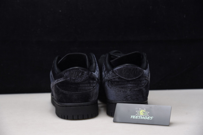 DOVER STREET MARKET X NIKE DUNK LOW TRIPLE BLACK DH2686-002
